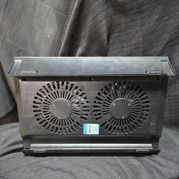DEEP COOL N8 BLACK Laptop Cooling Pad 17" Pure Aluminium, No Cords Works - Picture 5 of 8